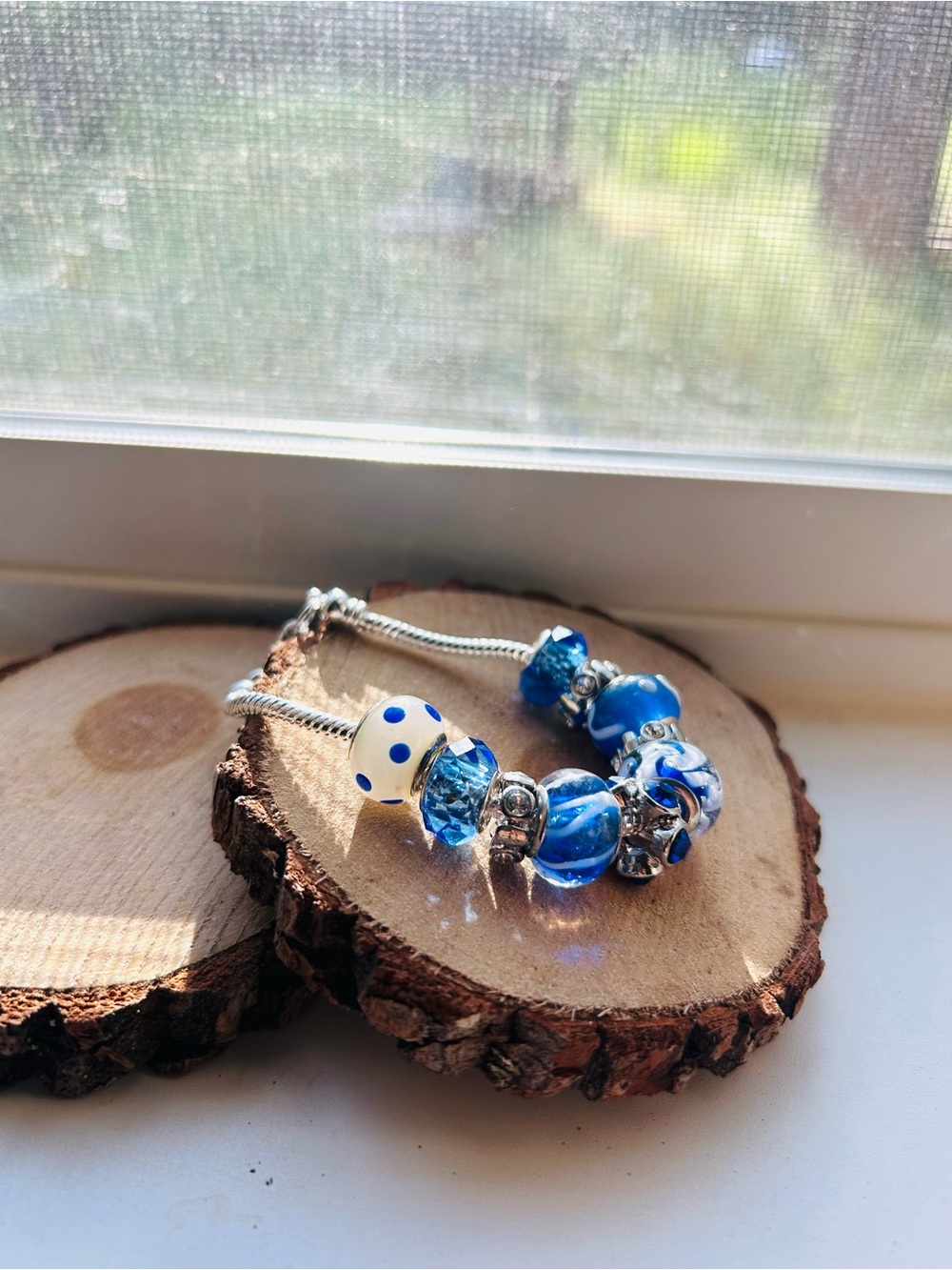 Blue & White Beaded Charm Bracelet | Glass Bead Bracelet | Coastal Jewelry - Picture 4 of 8